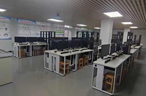 禪城區(qū)首家公辦技工學(xué)校招生啦！有為青年切勿錯(cuò)過，專注計(jì)算機(jī)軟硬件領(lǐng)域點(diǎn)燃未來夢(mèng)想